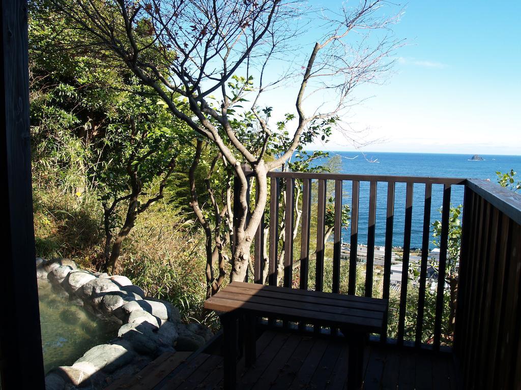 Beach Commune Simploose (Adults Only) Ito  Luaran gambar
